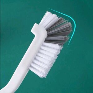 💕5/$18 Curved Cleaning Brush